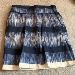 Banana republic skirt blue and white